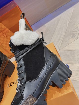 Louis Vuitton Laureate Platform Desert Boot Black For Women