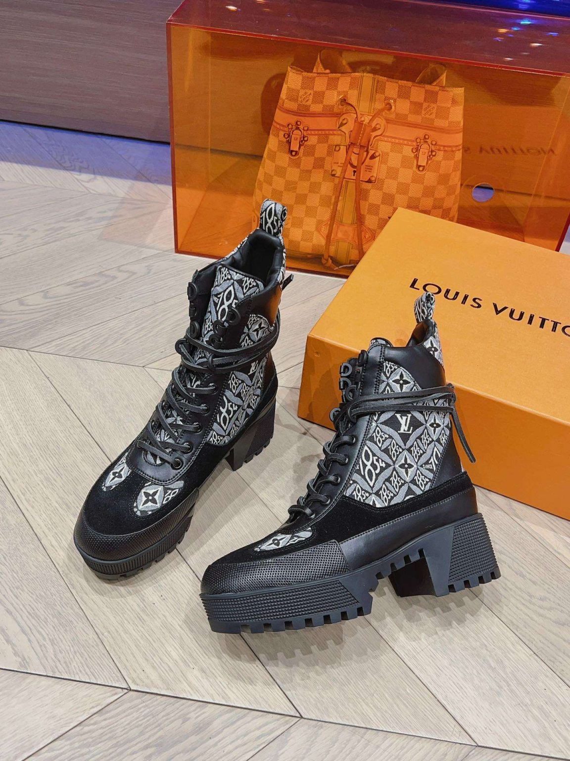 Louis Vuitton Laureate Platform Desert Boot Black For Women