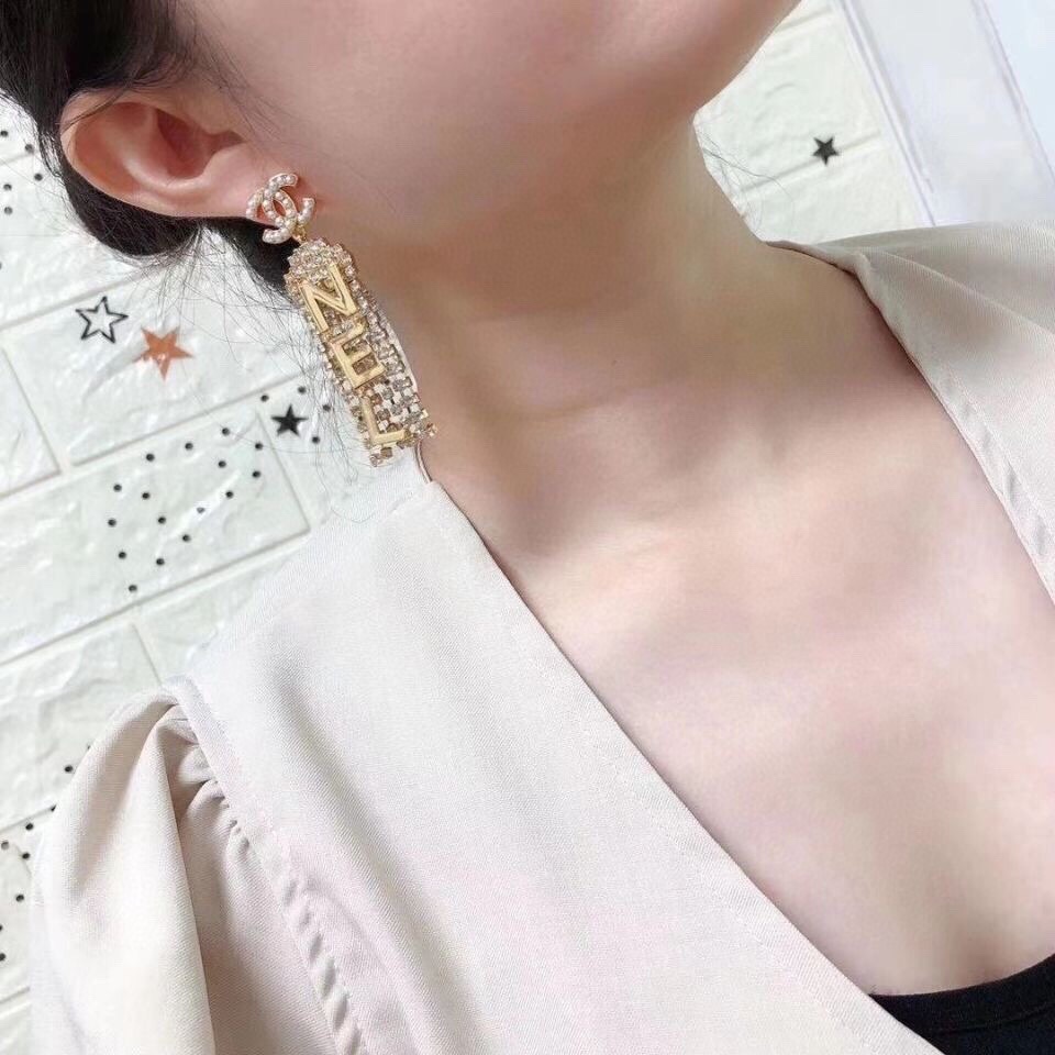 Letter-Tassel-Earring-2