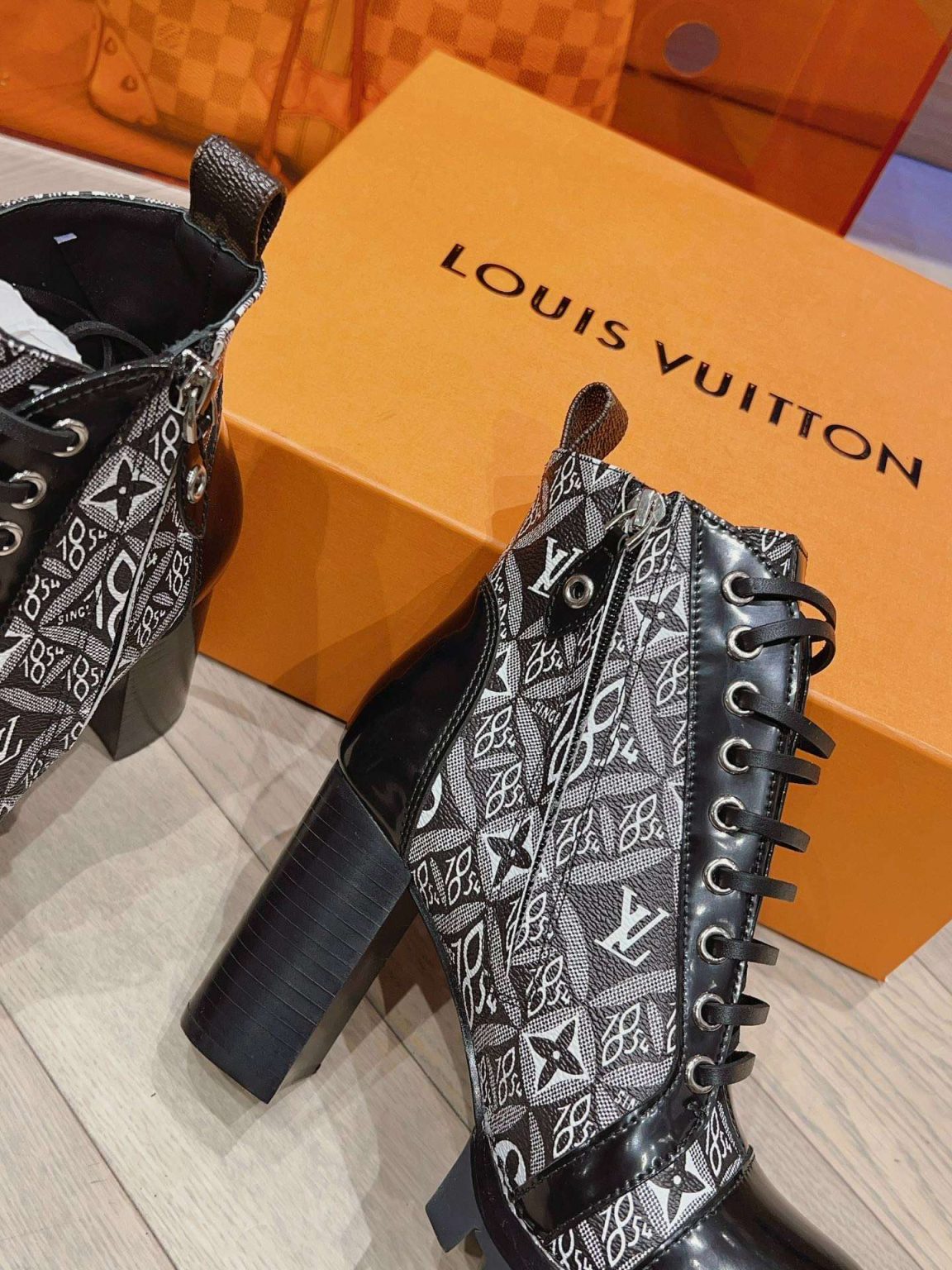 Louis Vuitton Ankle Boots Black For Women