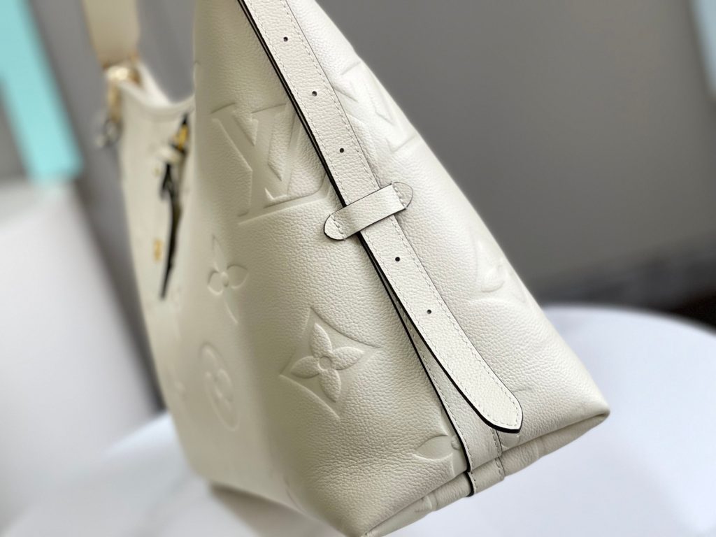 CarryAll MM Monogram Empreinte White For Women 15.4in/39cm