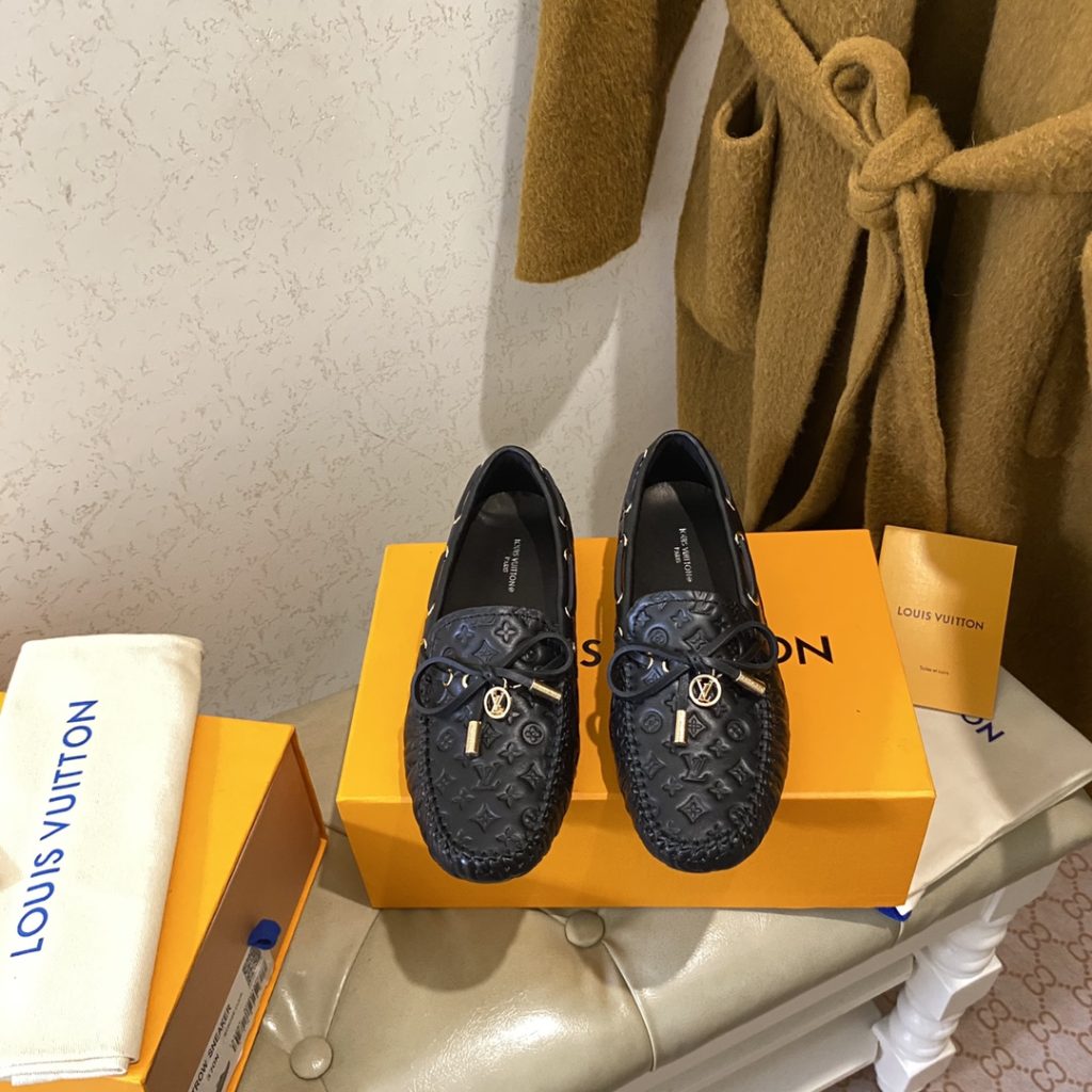 Louis Vuitton Gloria Flat Loafer Black For Women 1A658D