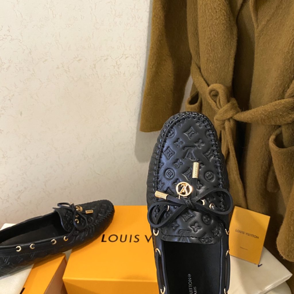 Louis Vuitton Gloria Flat Loafer Black For Women 1A658D