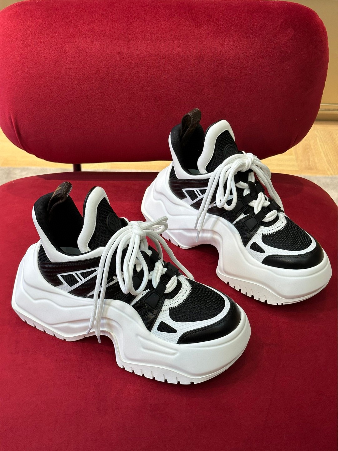 Louis Vuitton LV Archlight Sneaker Black For Women