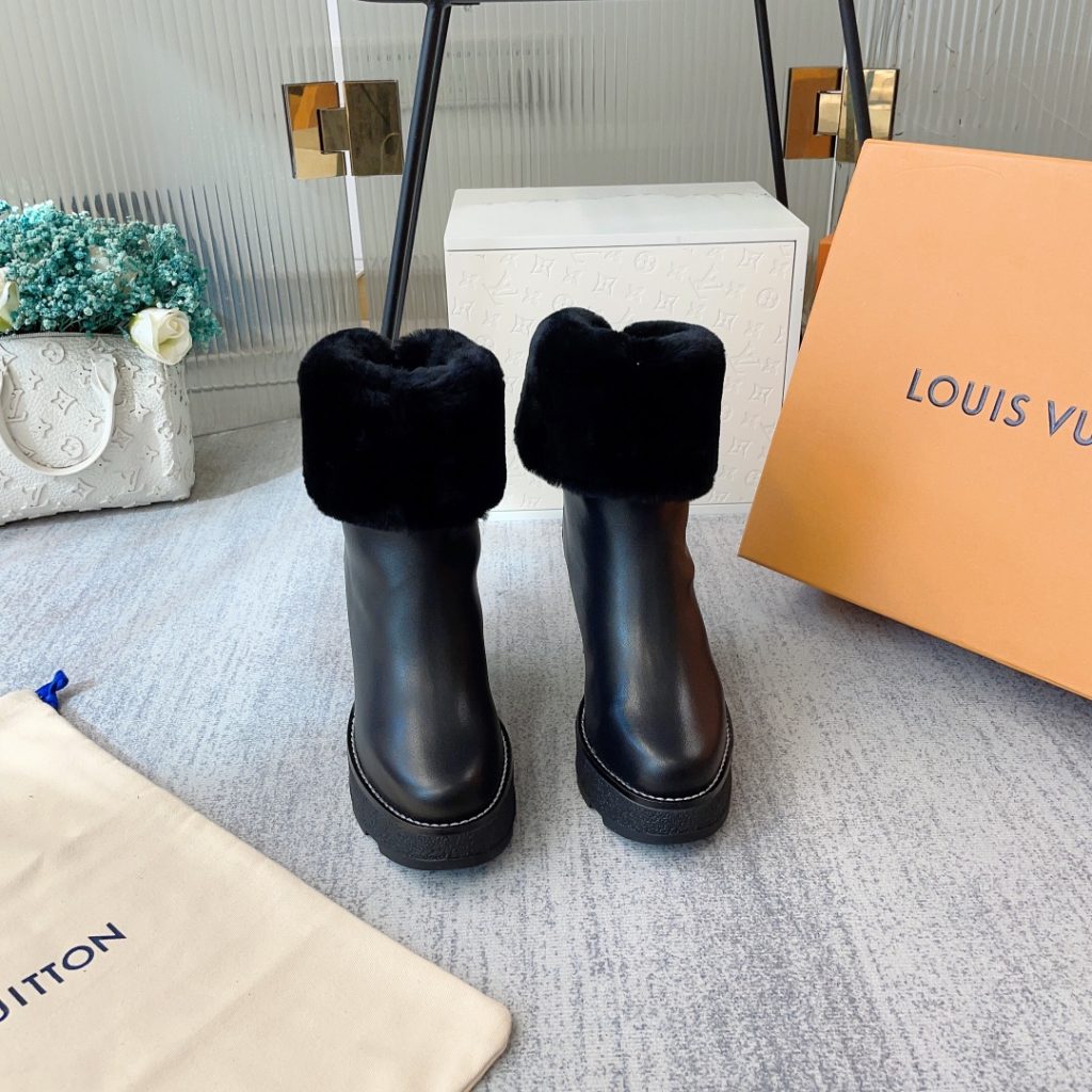 Louis-Vuitton-LV-Beaubourg-Platform-Ankle-Boot-1