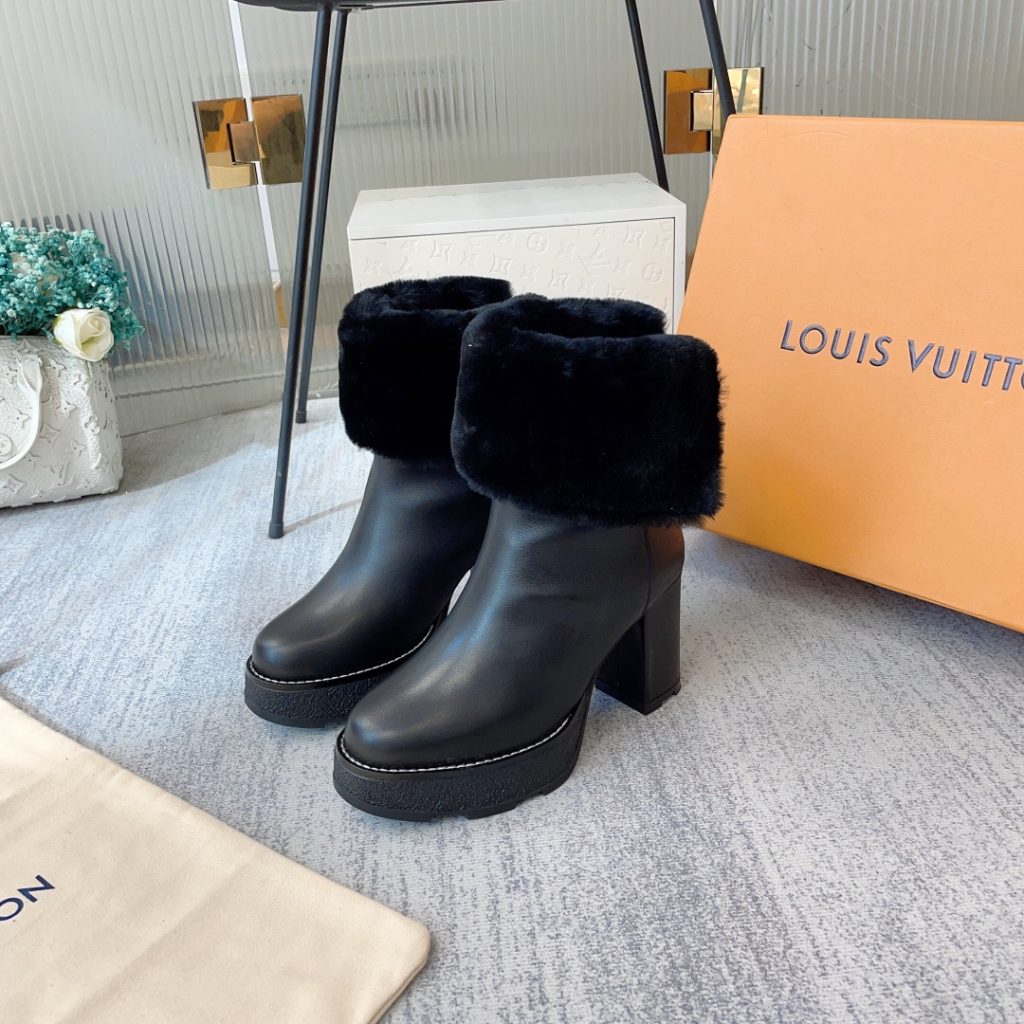 Louis Vuitton LV Beaubourg Platform Ankle Boot Black For Women 1AABRL