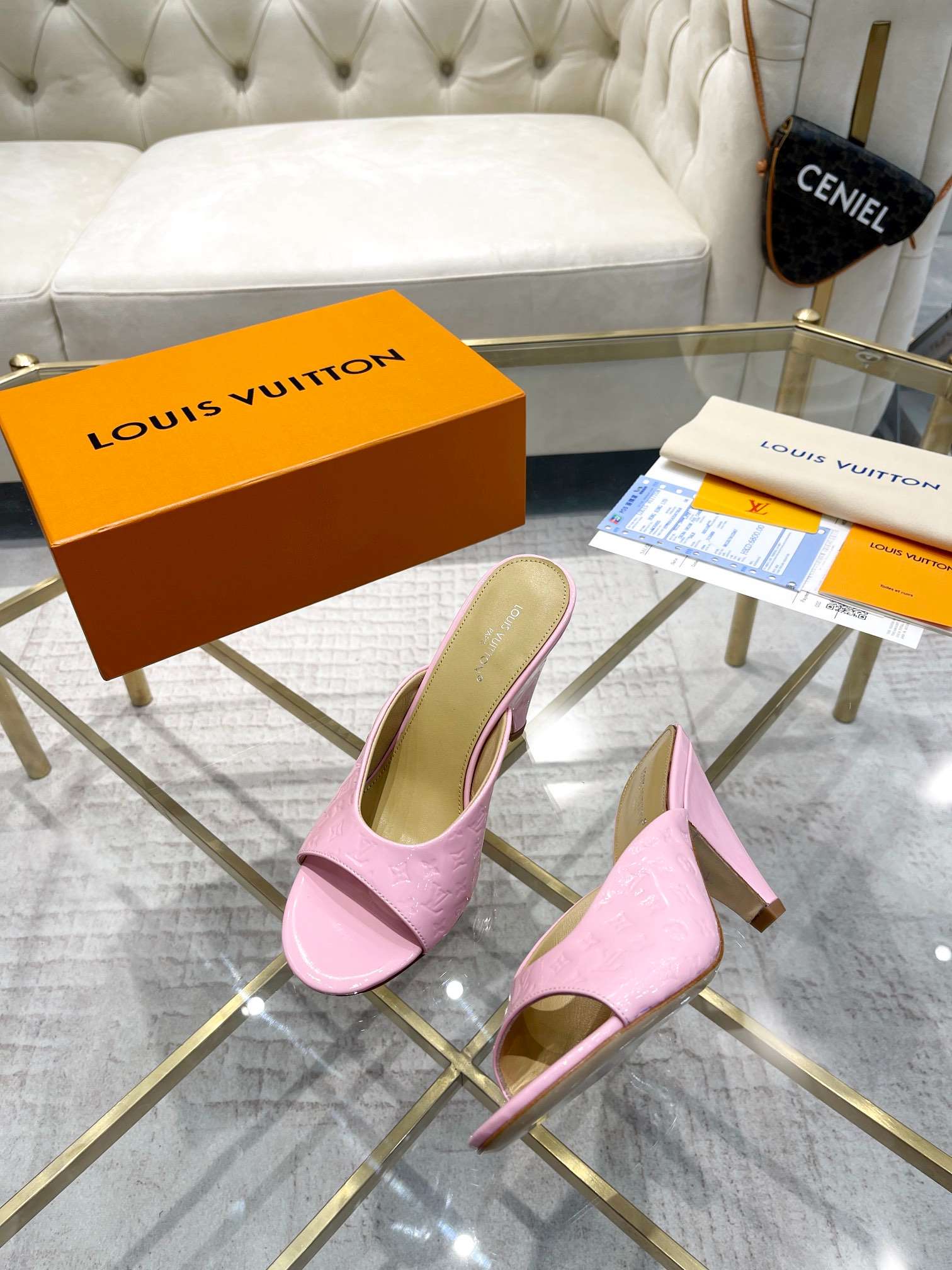 Louis-Vuitton-Sandal-Alyssa-8-1