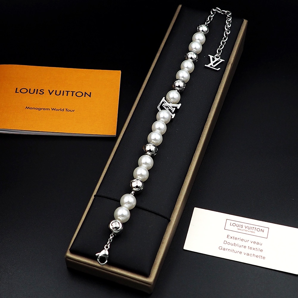 Louis Vuitton Monogram Pearls Bracelet White For Women M0996A