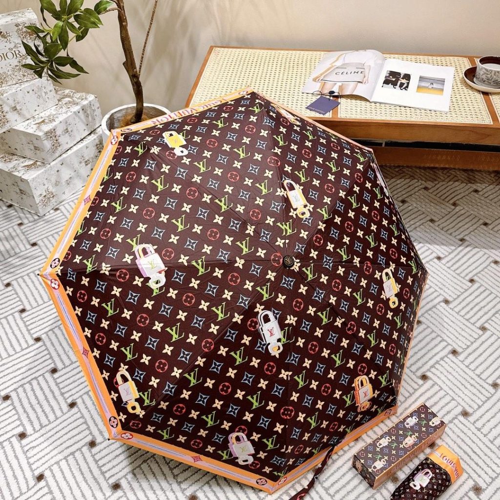 Louis Vuitton Opening Folding Monogram Umbrella Brown