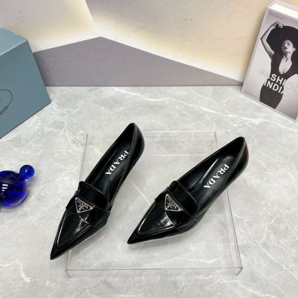 Prada Patent Pumps Black For Women