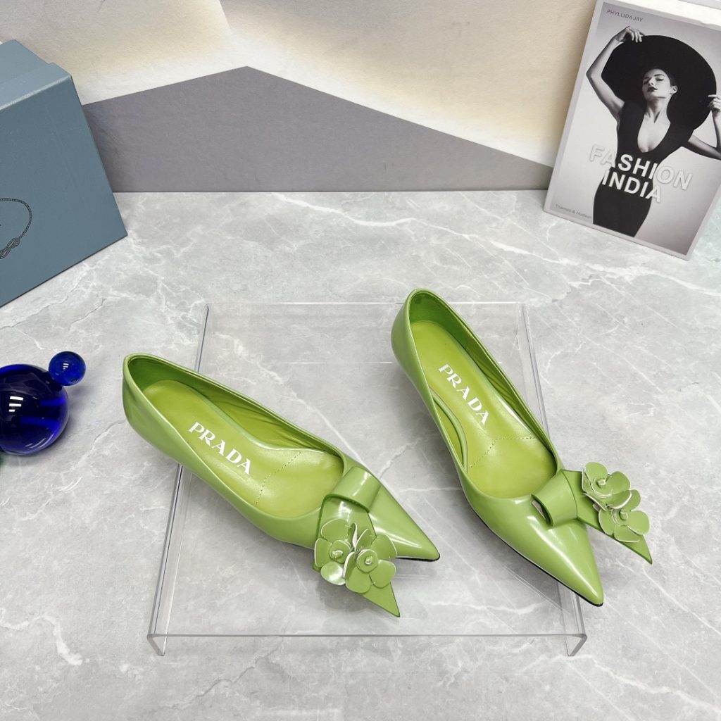 Prada Patent Pumps Green For Women