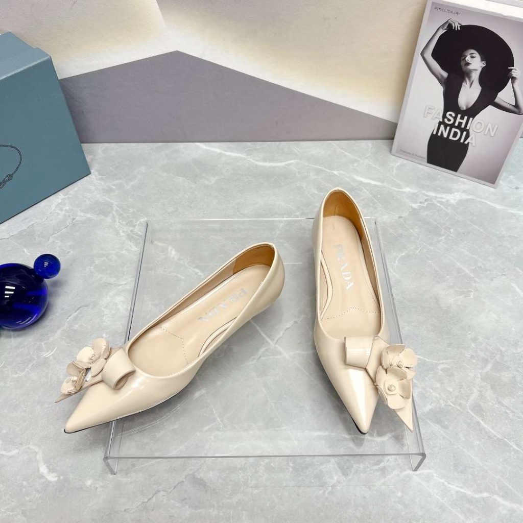 Prada Patent Pumps Cream For Women