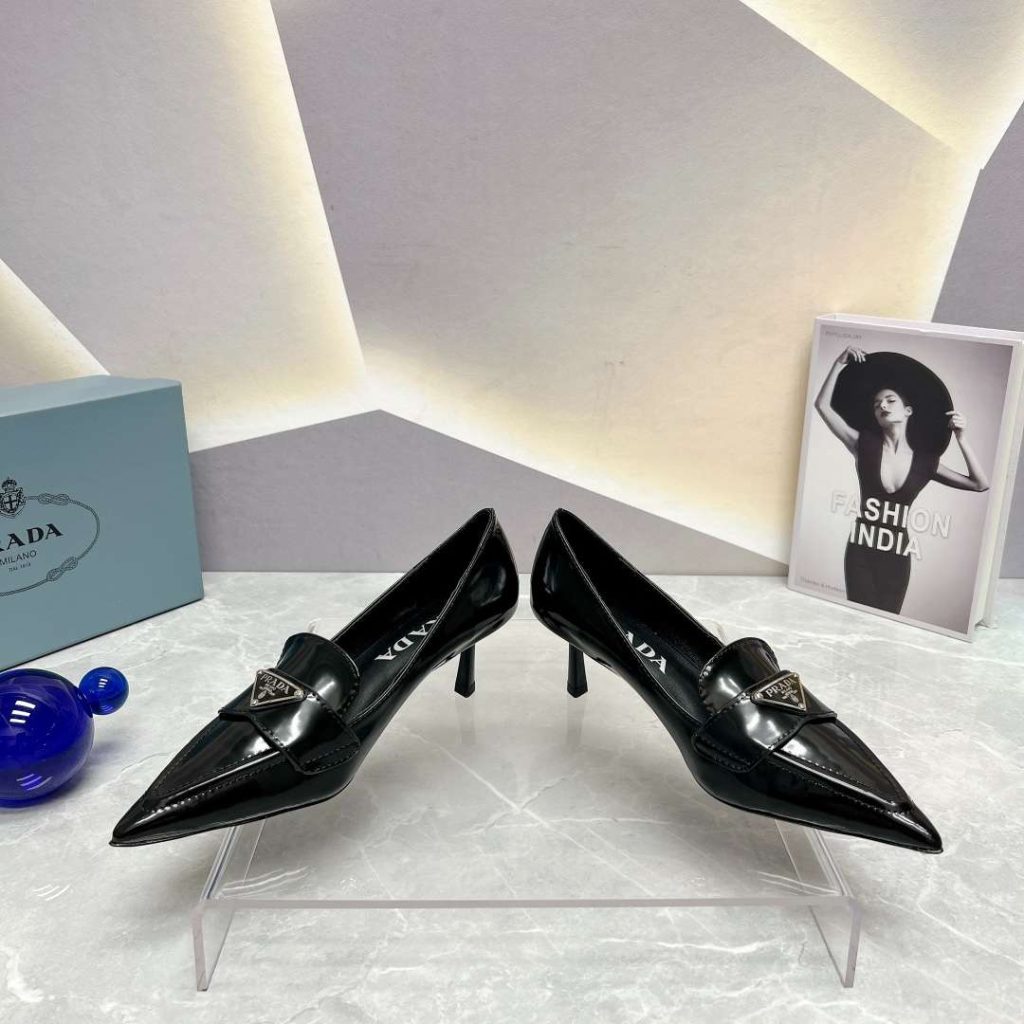 Prada Patent Pumps Black For Women