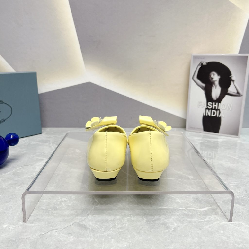 Prada Patent Pumps Yellow For Women