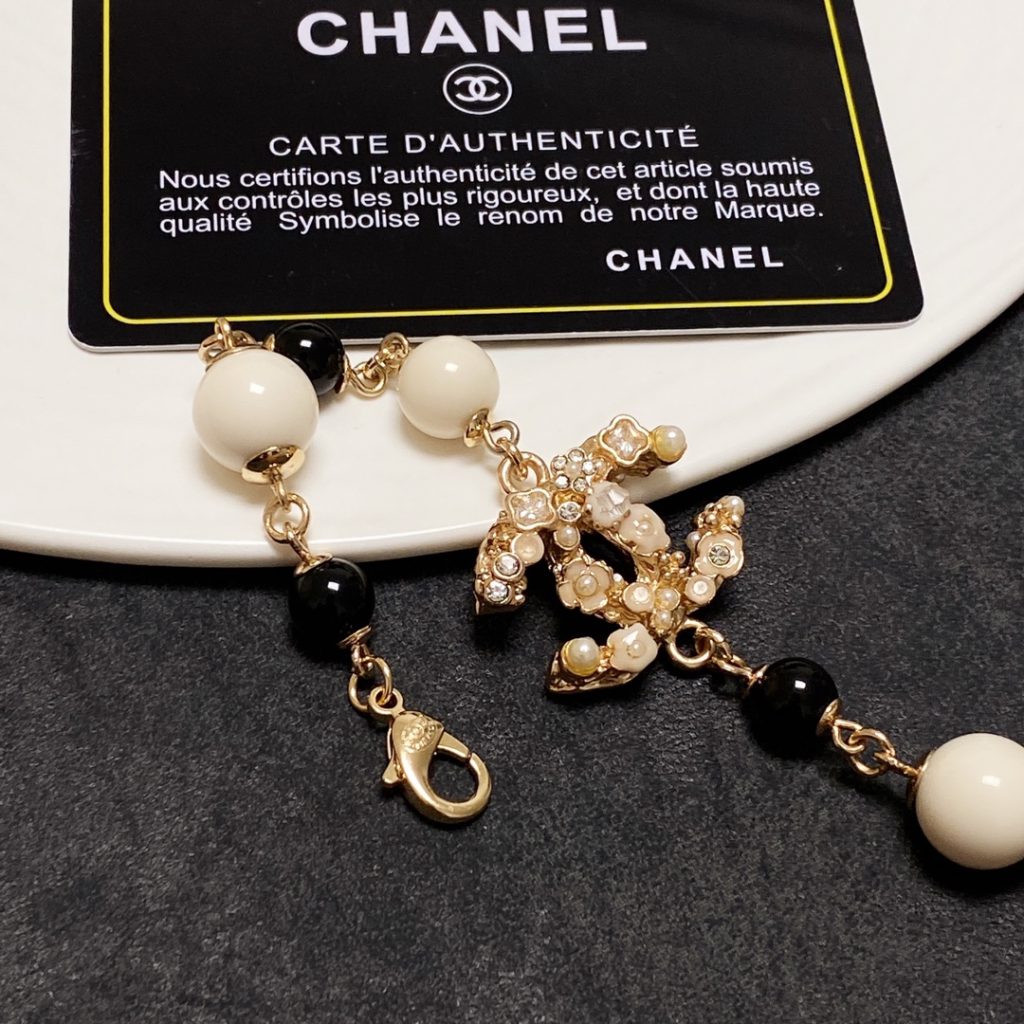 Chanel Pearl Bracelet Gold For Women