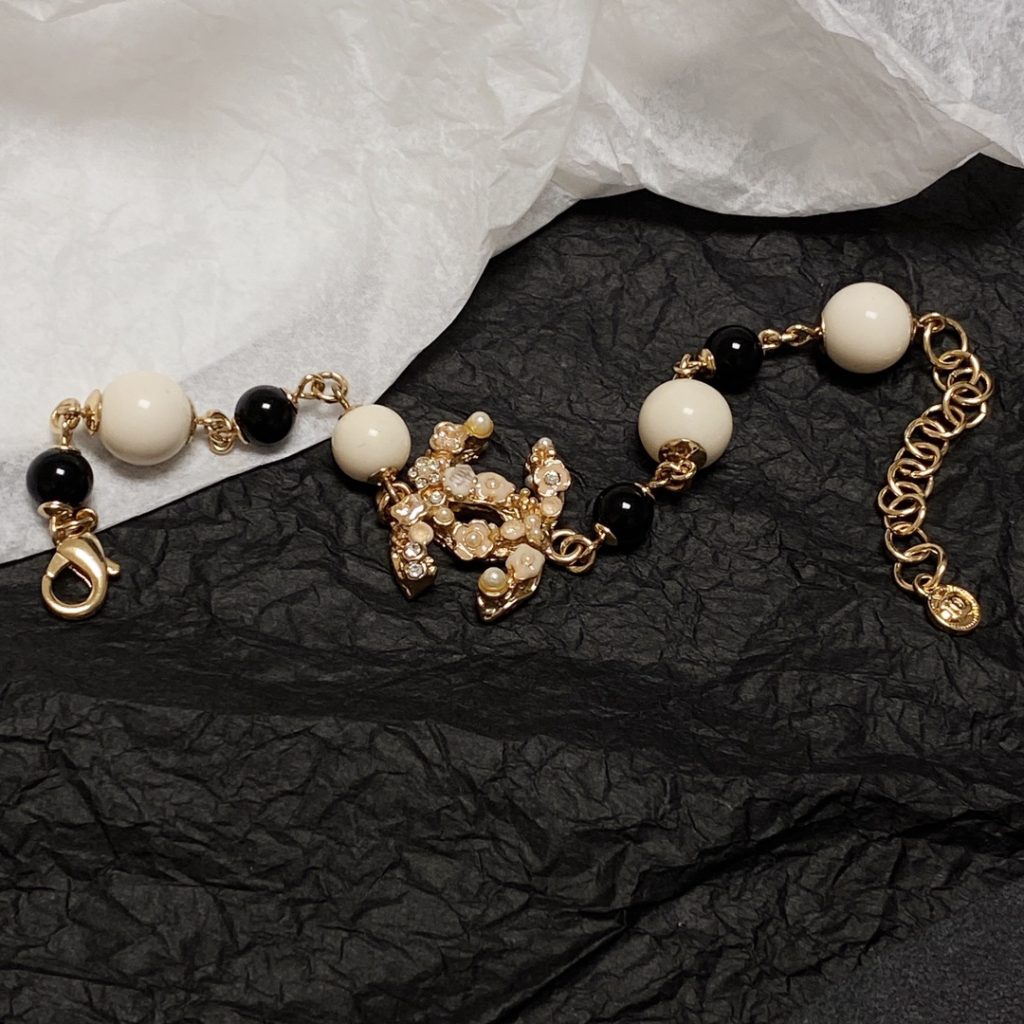 Chanel Pearl Bracelet Gold For Women