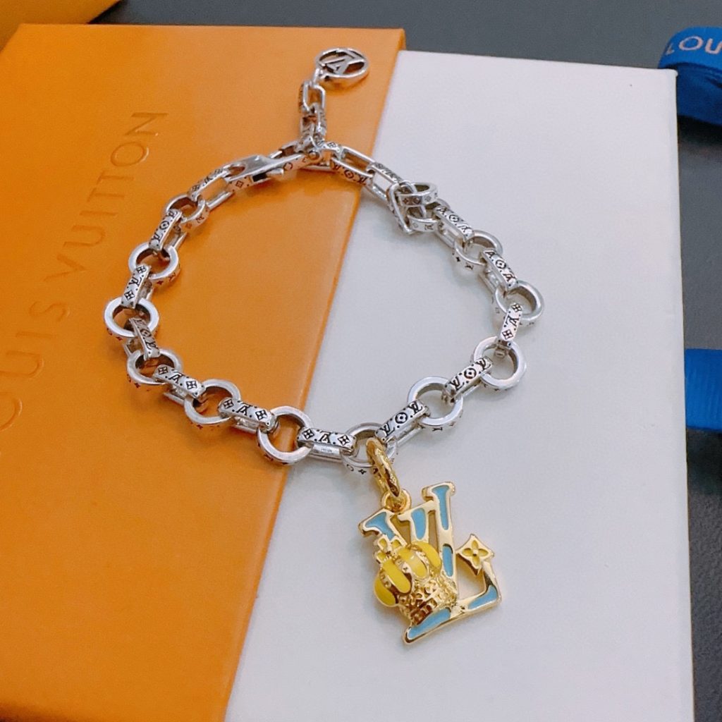 Louis Vuitton Retro Bracelet Silver For Women