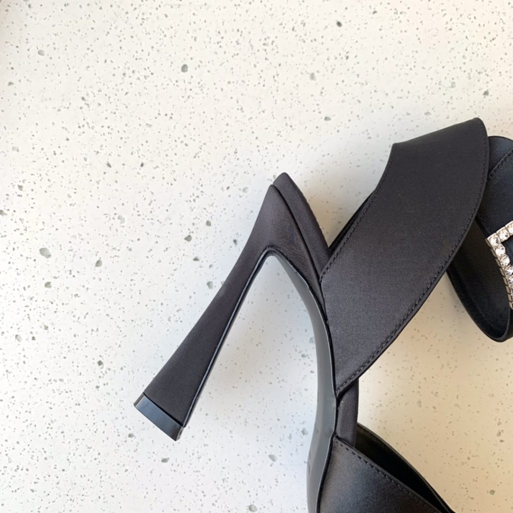 Saint Laurent Fanny Slingback Pumps In Crepe Satin Black For Women 7176081UU001000