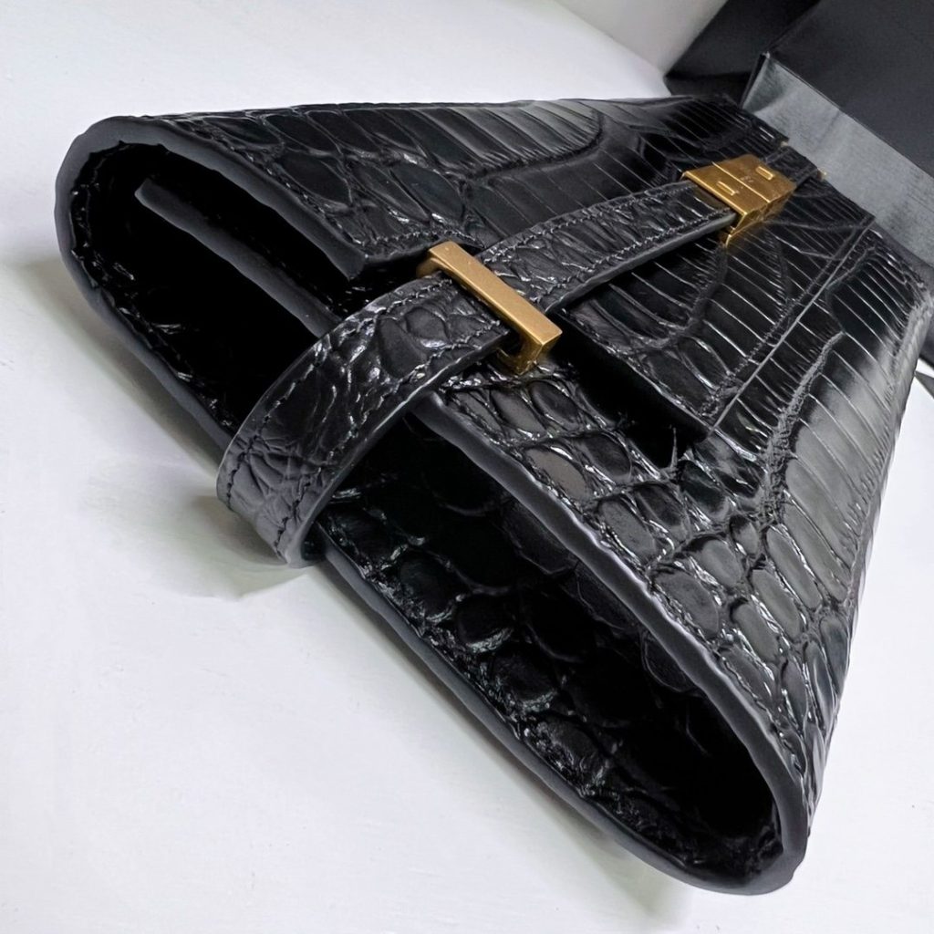 Saint Laurent Manhattan Clutch In Crocodile-Embossed Brown/Black For Women 31cm / 14in 695949AAAOH2591