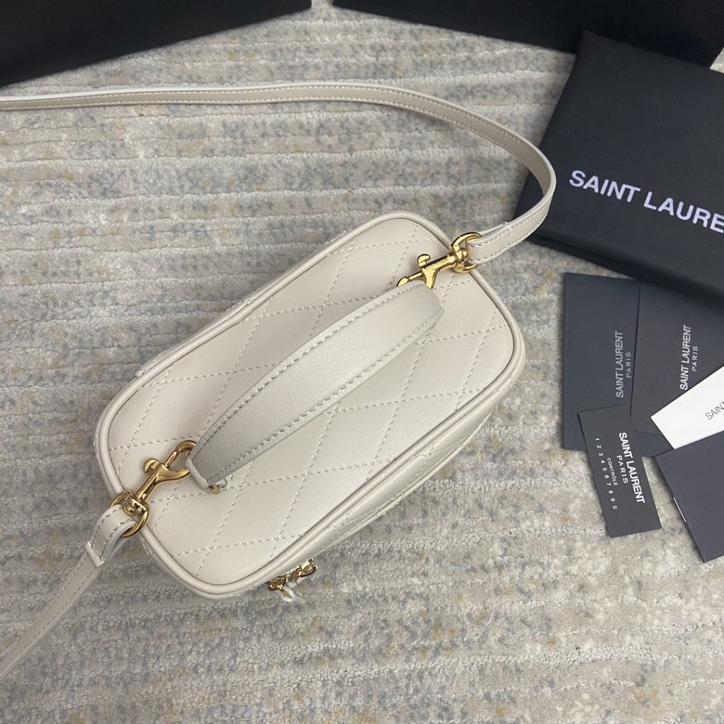 Saint Laurent Quilted Wash Bag White/Black For Women 16cm / 6.3in