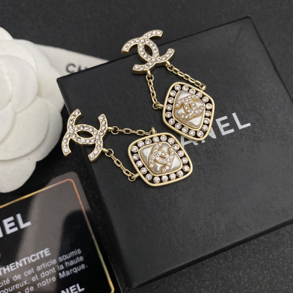 Small Twinkle Stone Border Rhombus Earrings Gold Tone For Women