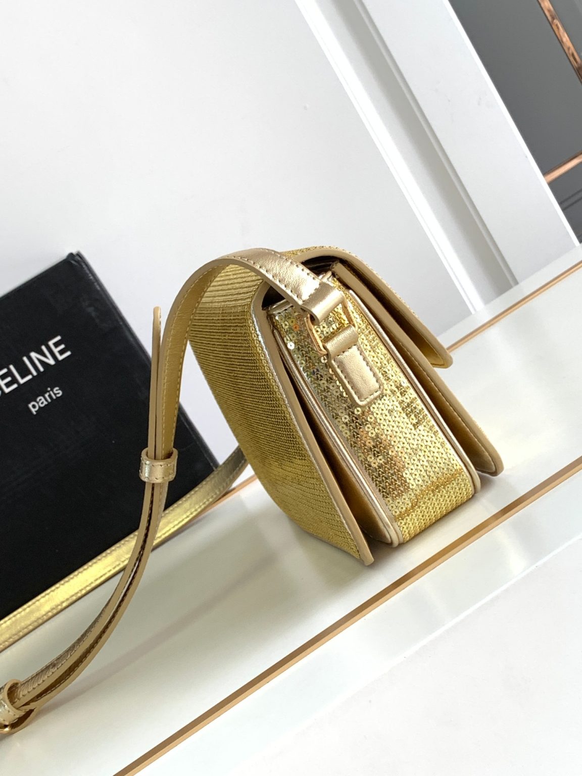 Celine Teen Triomphe Bag Gold For Women 18.5cm / 7in 188424ESH.35OR