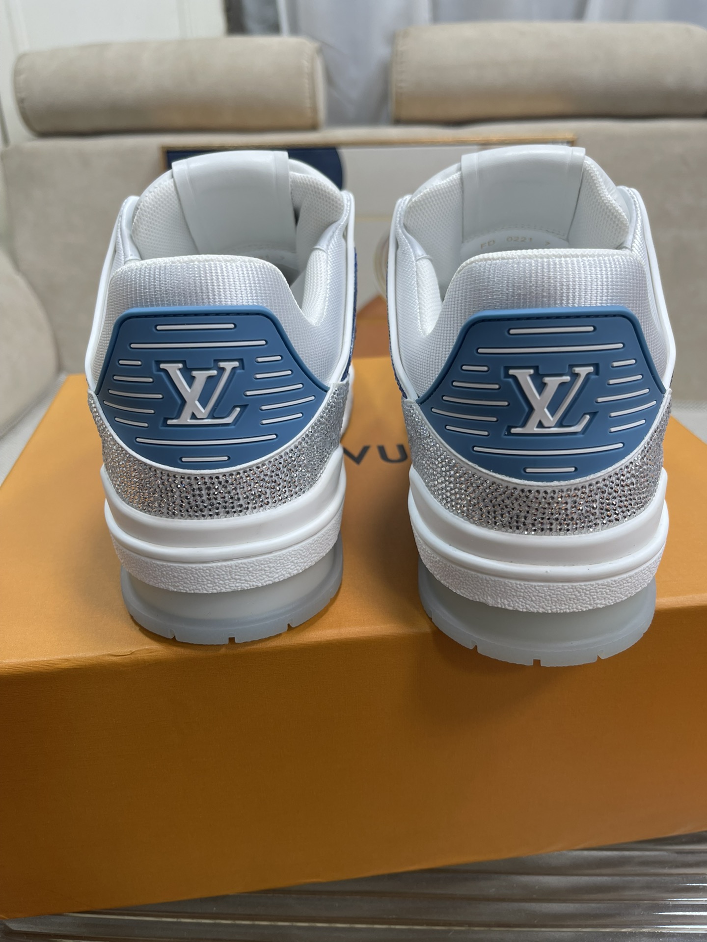 Trainer-Sneaker-LV-10-28