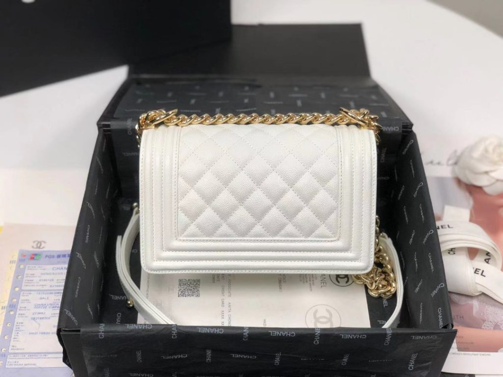 Chanel Boy Flapbag White For Women 7.9in/20cm