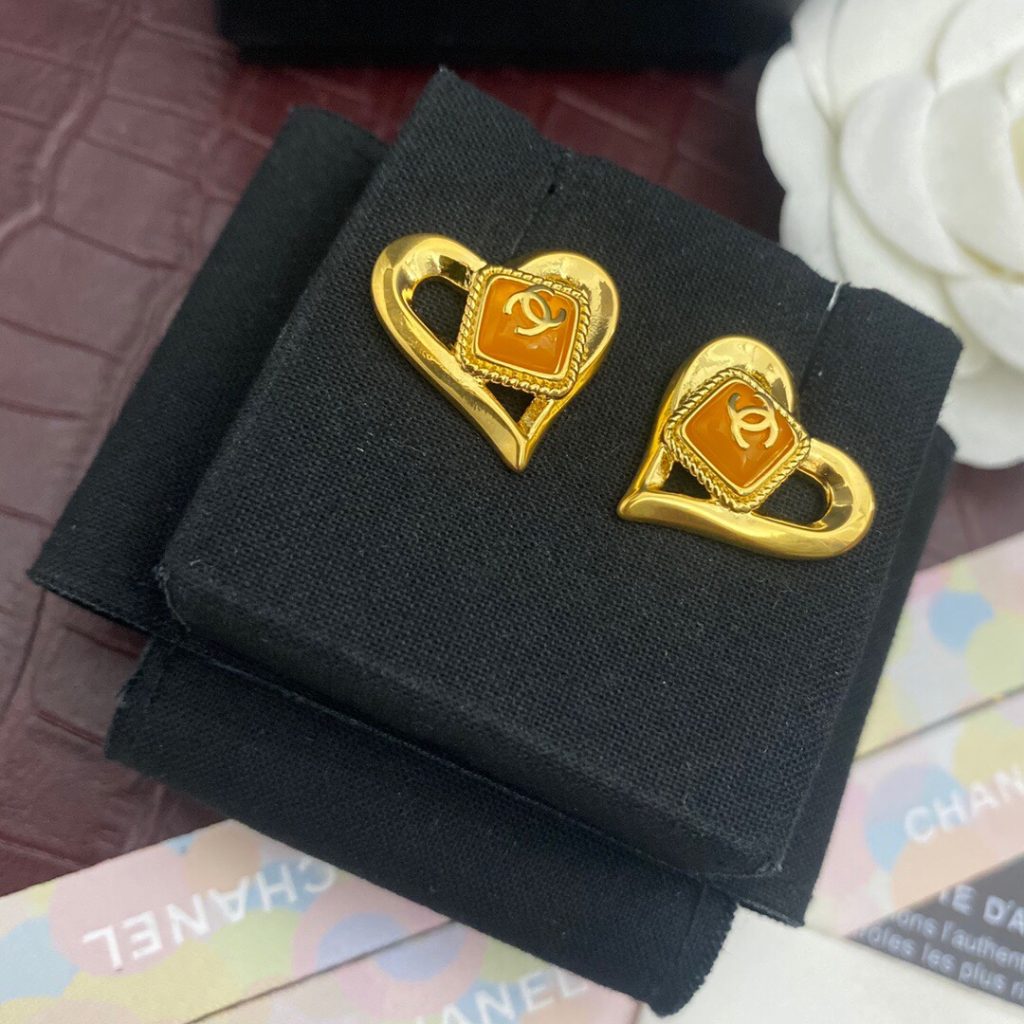 Yellow-Stone-Hollow-Heart-Earrings-Gold-Tone-5