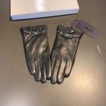 Prada Nappa Gloves In Black