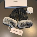 Chanel Gloves In Black