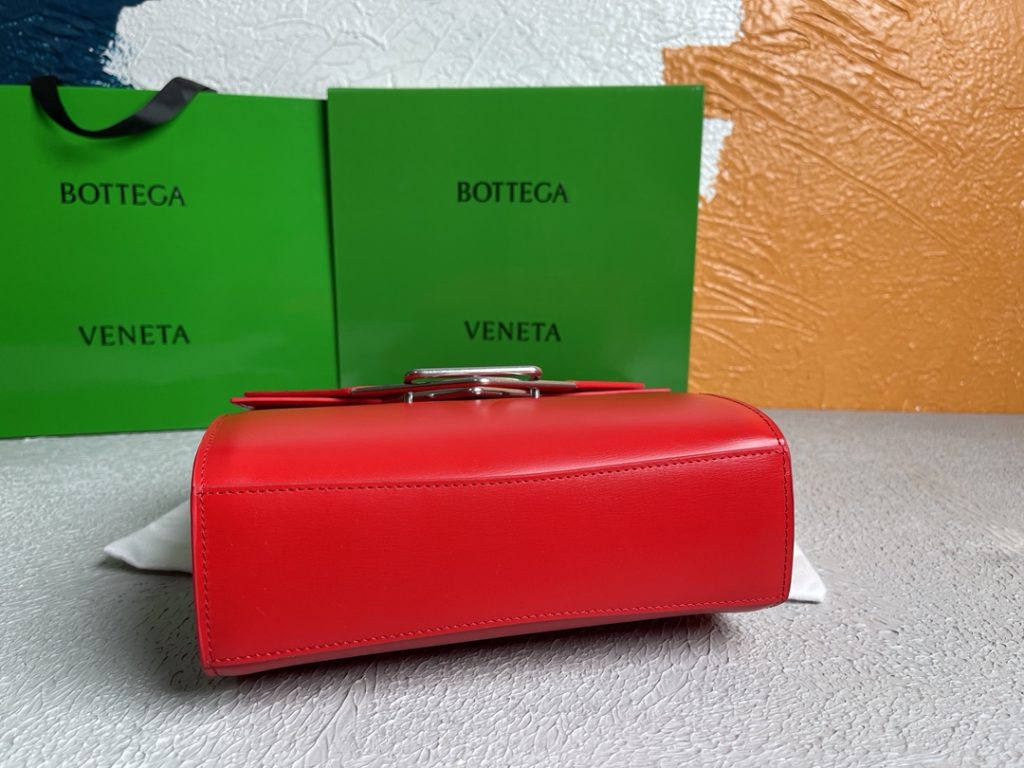 Bottega Veneta Clip Bag Red, For Women, Women’s Bags 9in/23cm