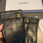 Chanel Gloves In Black