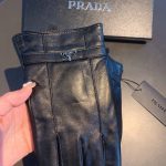 Prada Nappa Gloves In Black