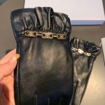 Celine Triomphe Gloves In Black