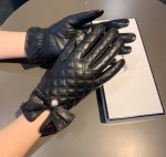 Chanel Gloves In Black