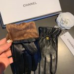 Chanel Gloves In Black