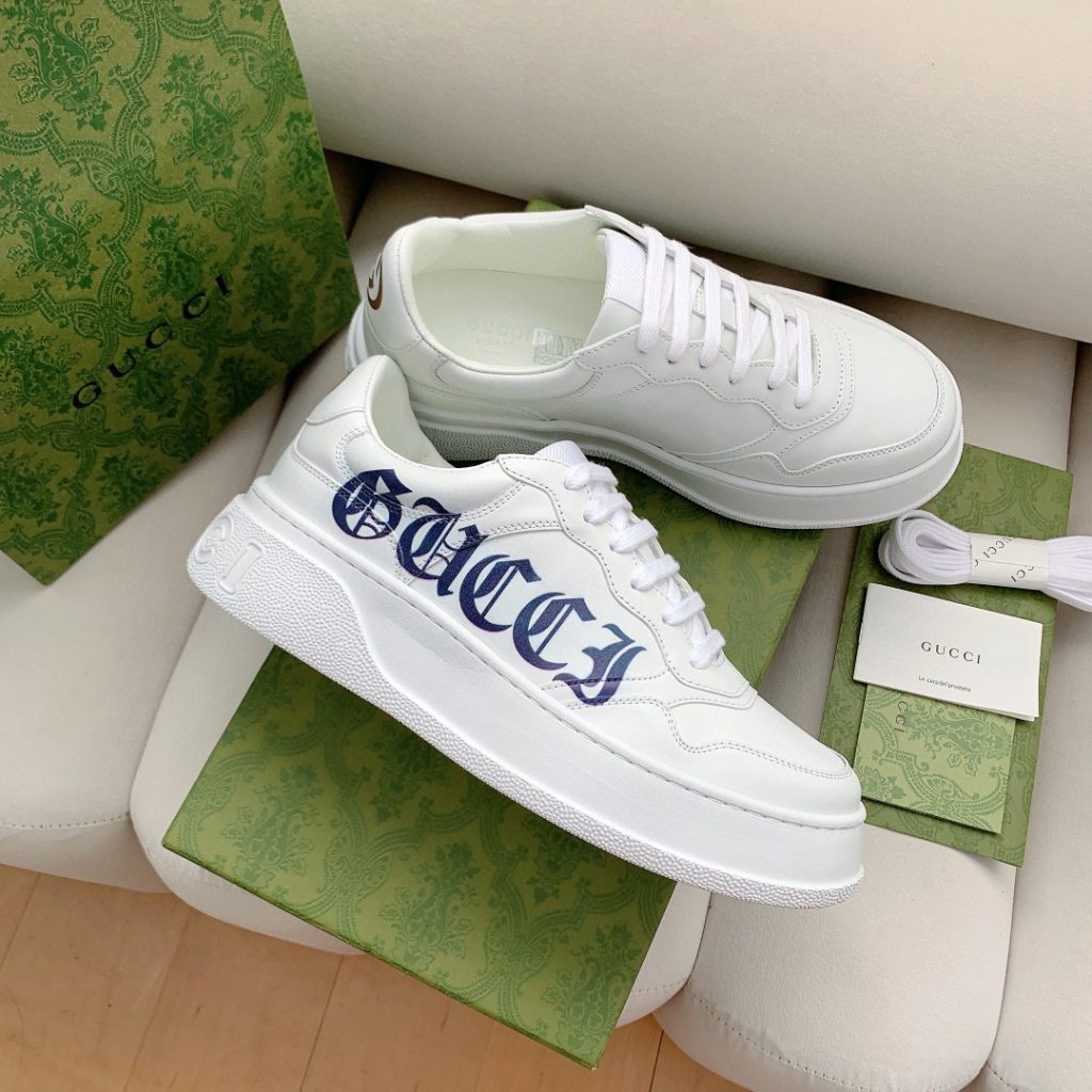 Gucci Men’s Sneaker White With Gucci Print For Men 670408 1XL10