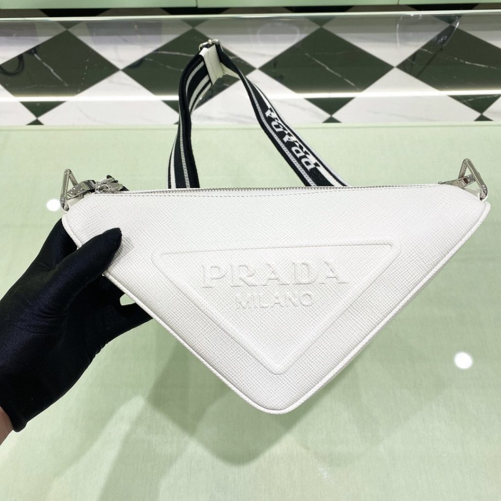 Prada Saffiano Triangle Bag White For Women, Women’s Bags 11in/28cm 2VH155_2FAD_F0009_V_OOO