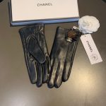 Chanel Gloves In Black