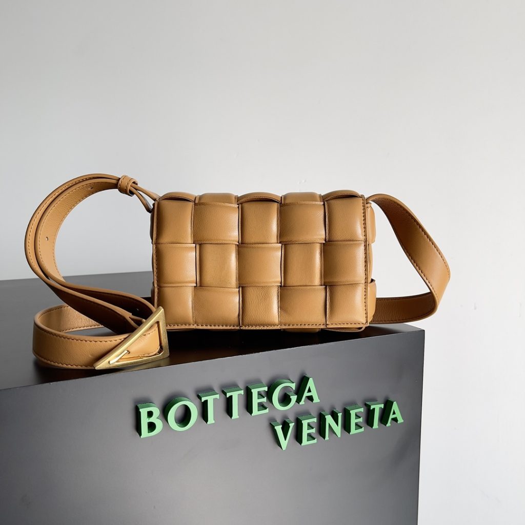 Bottega Veneta Small Padded Cassette Brown , For Women, Women’s Bags 7.5in/19cm