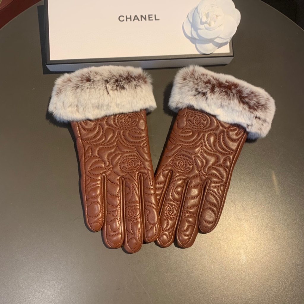 Chanel Gloves In Brown