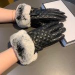 Chanel Gloves In Black