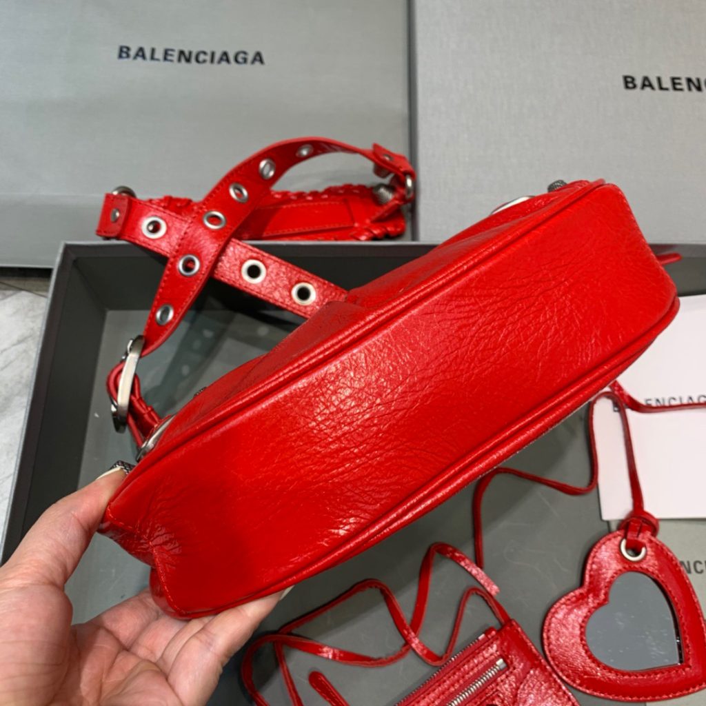 Balenciaga Le Cagole XS Shoulder Bag In Red, For Women, Women’s Bags 10.2in/26cm 6713091VG9Y6406