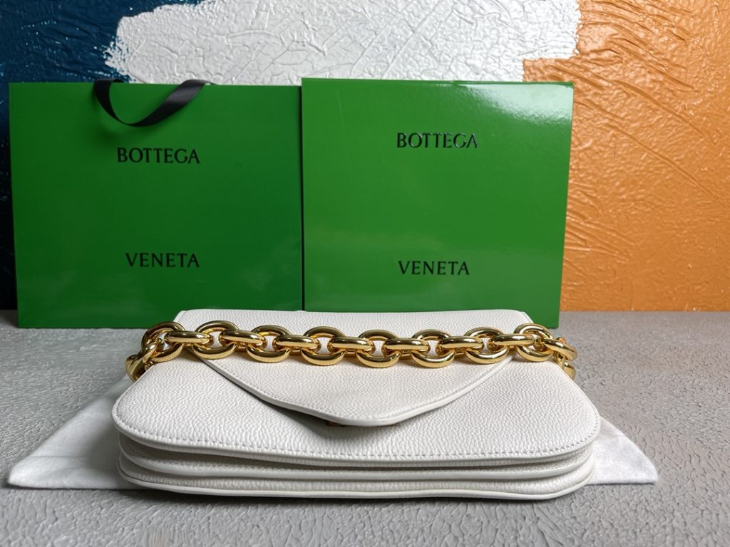 Bottega Veneta Mount White, For Women, Women’s Bags 10.6in/27cm