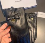 Chanel Gloves In Black