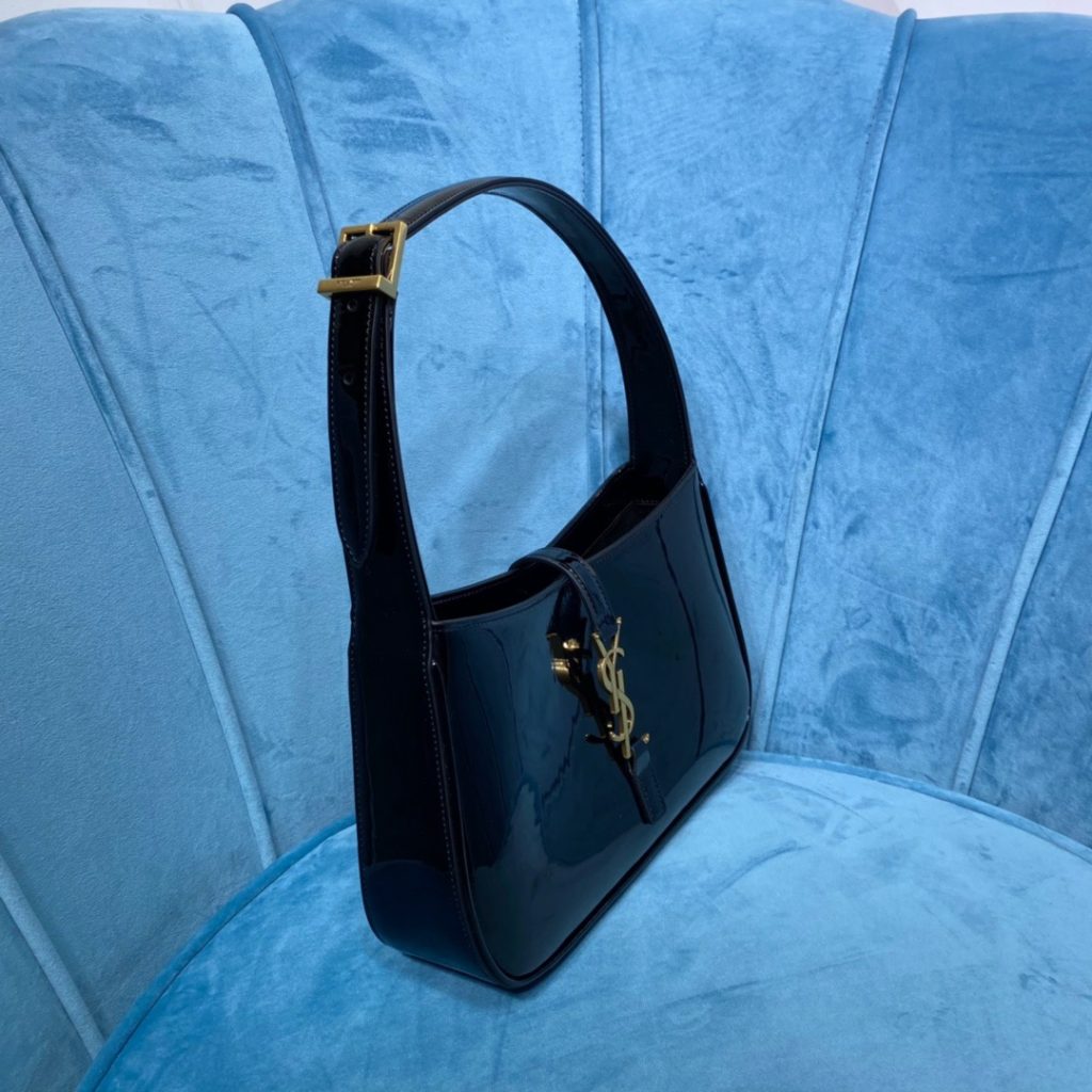 Saint Laurent Le 5 À 7 Hobo Bag In Smooth Noir For Women 9in/23cm YSL 6572280UF0W1000