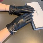 Chanel Gloves In Black