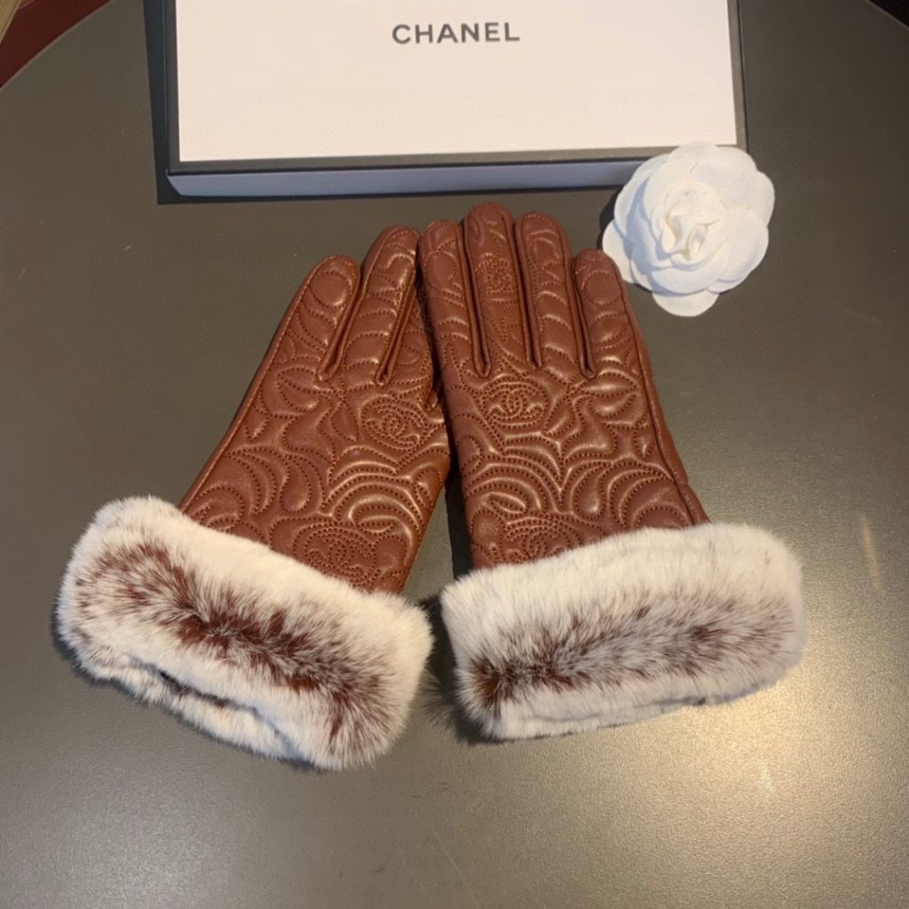 Chanel Gloves In Brown