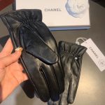 Chanel Gloves In Black